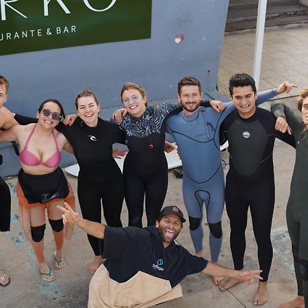 Lisbon Soul Surf Camp Vandrarhem Cascais Exteriör bild