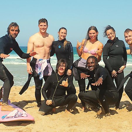 Lisbon Soul Surf Camp Vandrarhem Cascais Exteriör bild